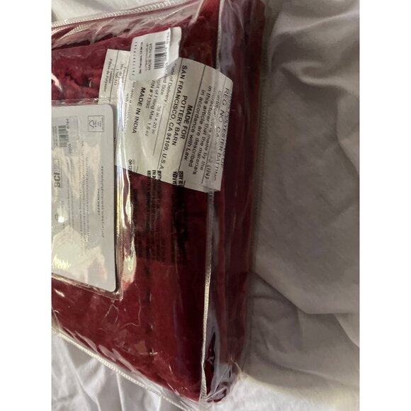 Pottery Barn King Velvet Box Stitch Sham Pillow Christmas Red Holiday - Picture 10 of 14